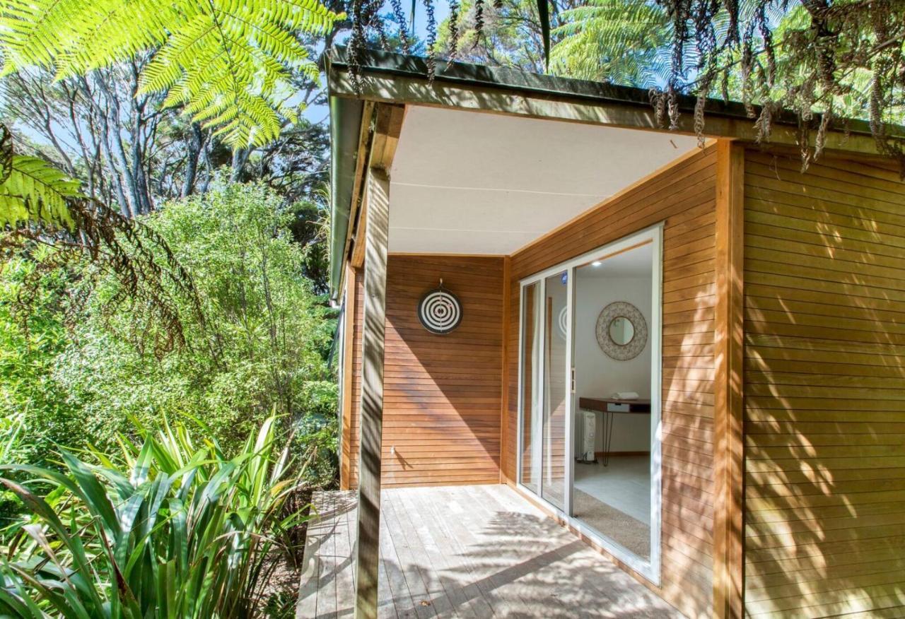 Karaka Sanctuary With Spa Pool By Waiheke Unlimited Oneroa Camera foto