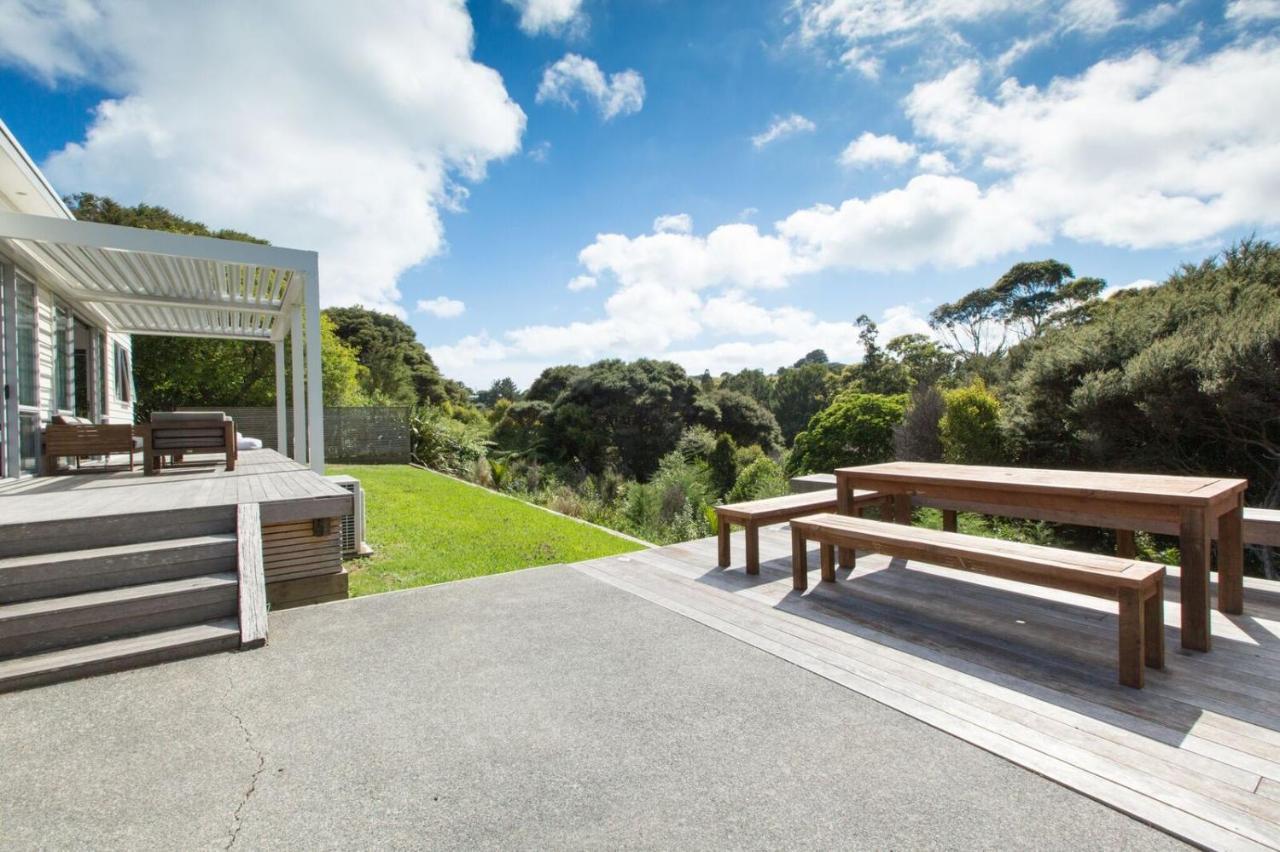Karaka Sanctuary With Spa Pool By Waiheke Unlimited Oneroa Camera foto